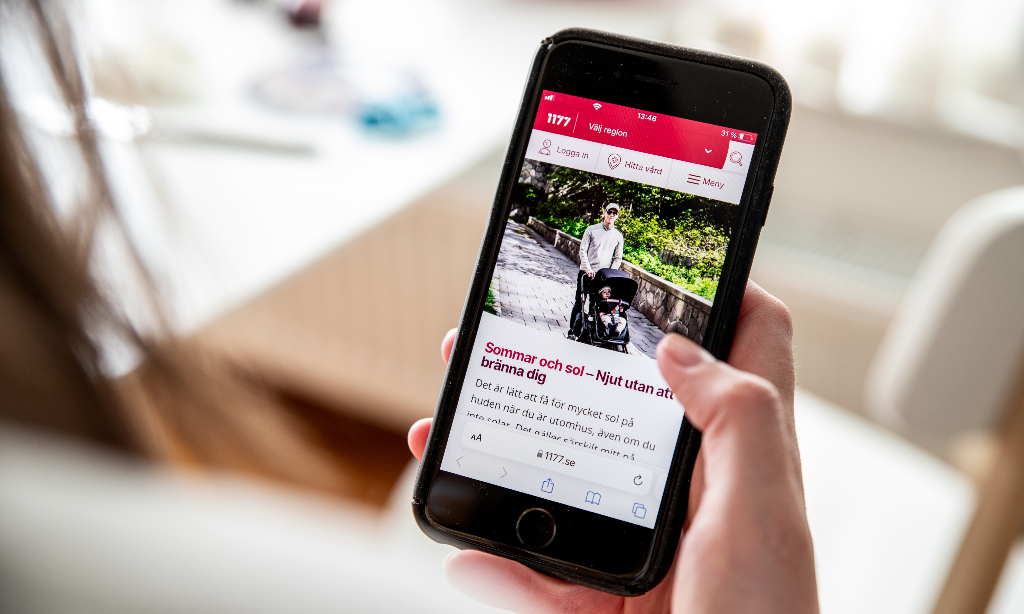 Mobilskärm visar webbplats för 1177